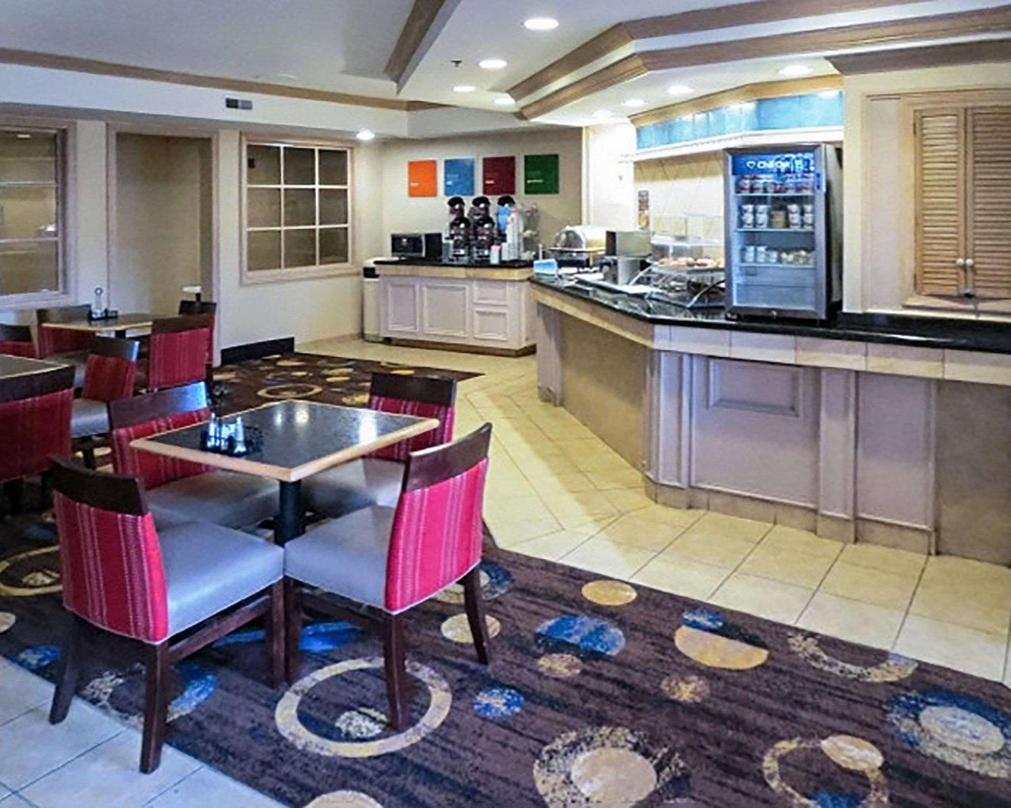 Comfort Suites Fort Wayne - Southwest Bagian luar foto